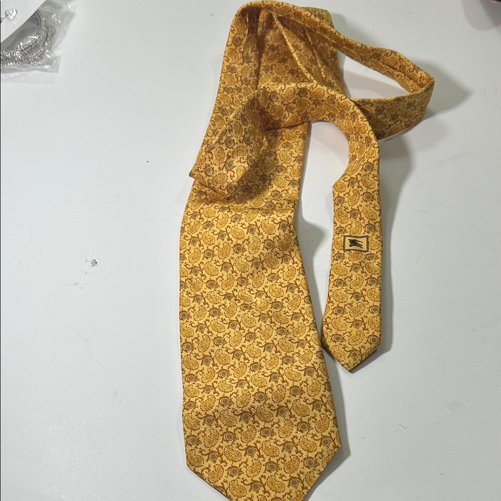 Burberry Yellow Patterned Tie - Picture 16 of 16